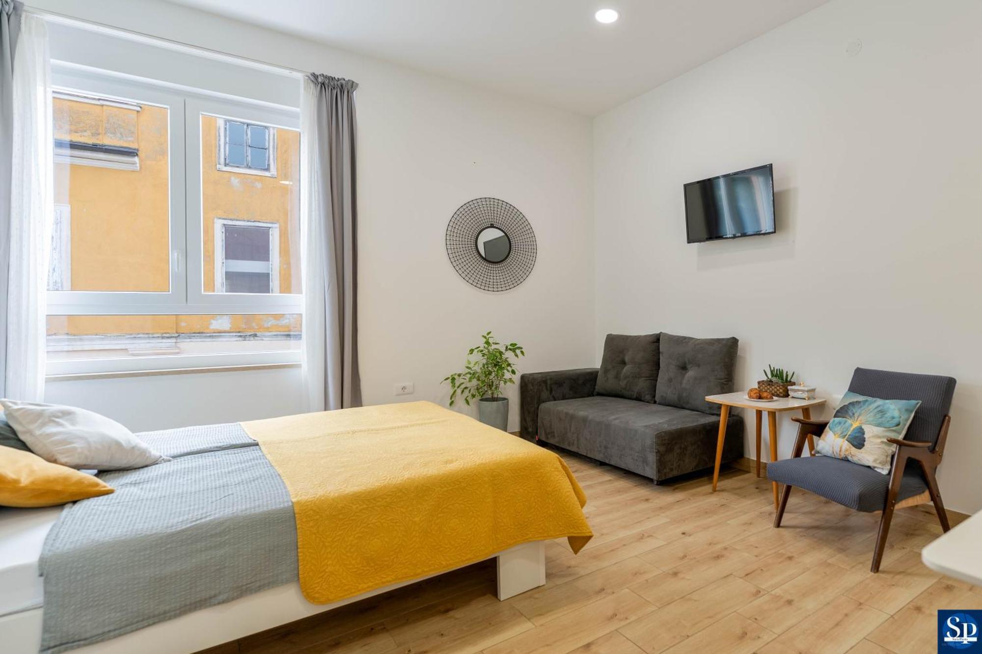 Colosseum Garden Studio Apartments Пула Екстериор снимка