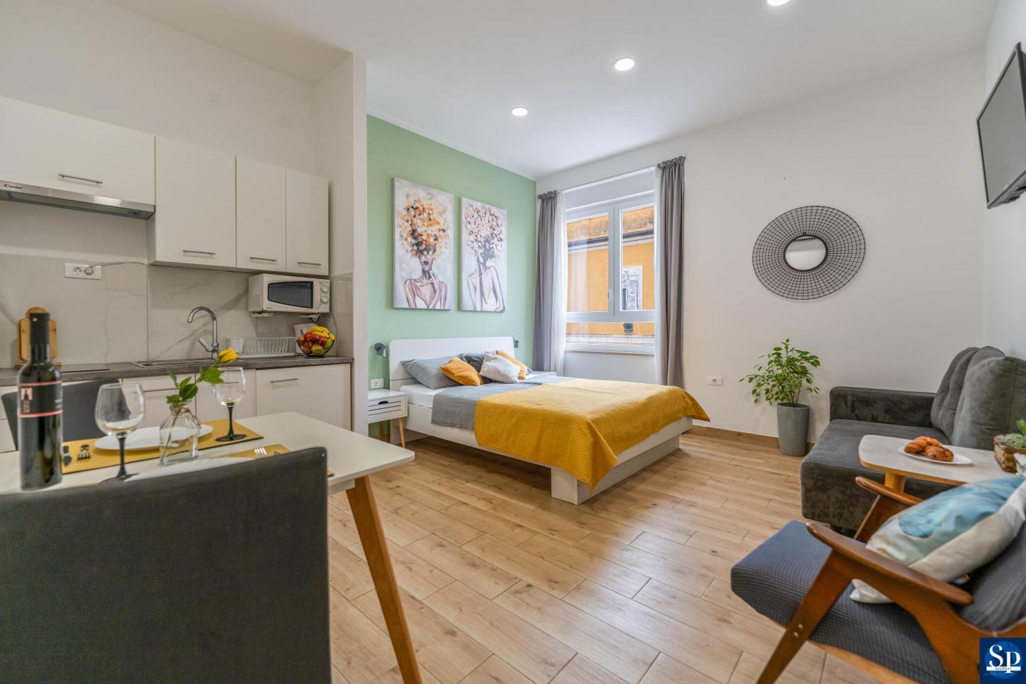 Colosseum Garden Studio Apartments Пула Екстериор снимка