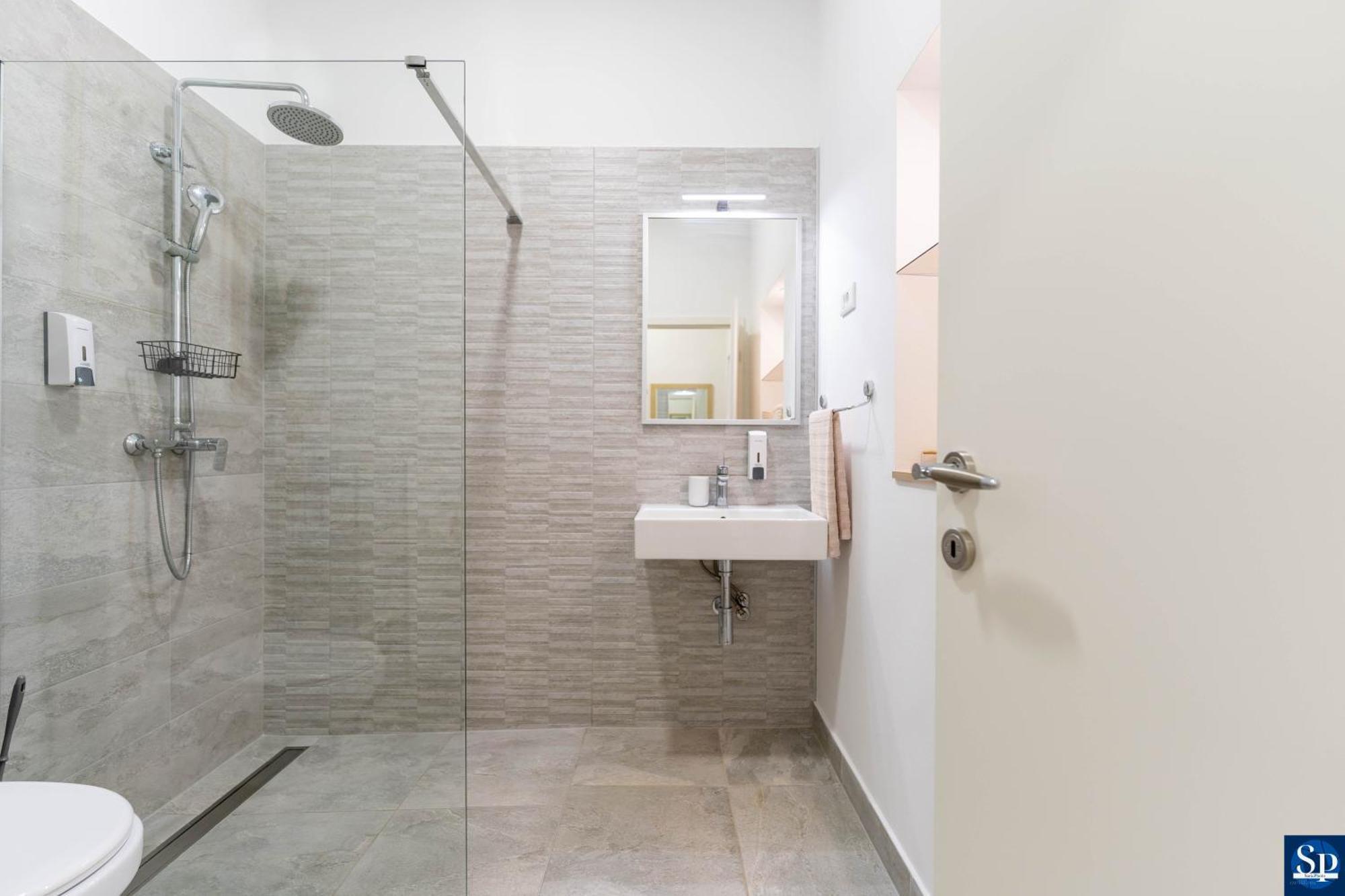 Colosseum Garden Studio Apartments Пула Екстериор снимка