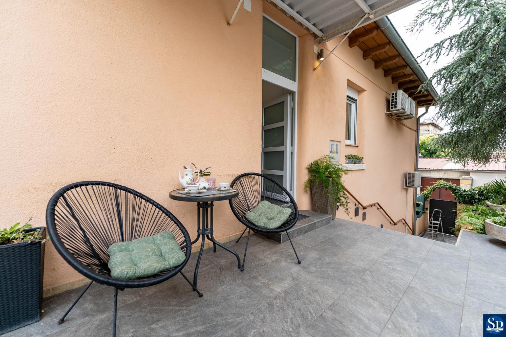 Colosseum Garden Studio Apartments Пула Екстериор снимка