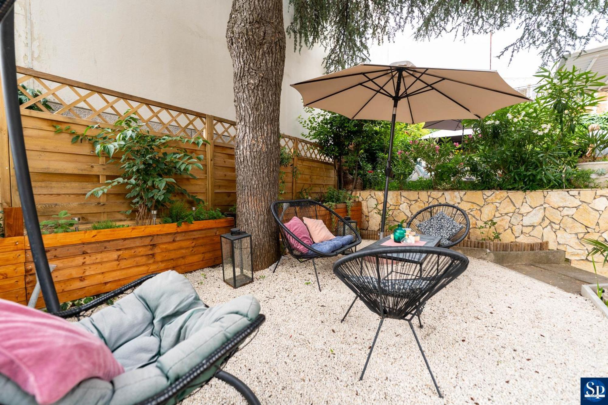 Colosseum Garden Studio Apartments Пула Екстериор снимка